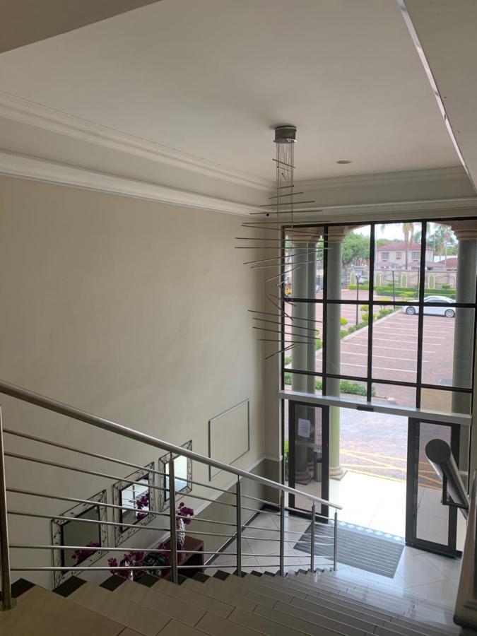 Royal Hotel Polokwane Eksteriør billede